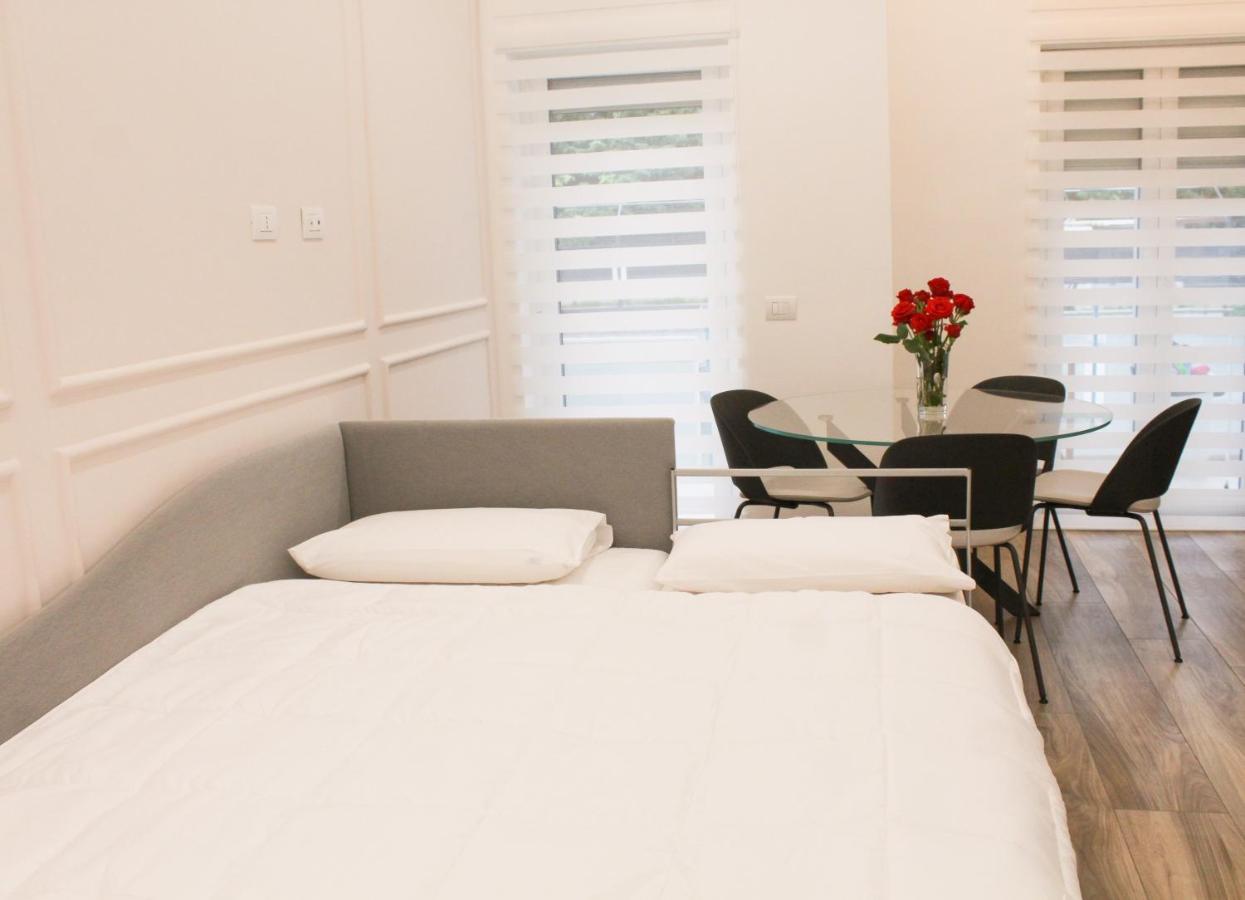 M Luxury Apartment *