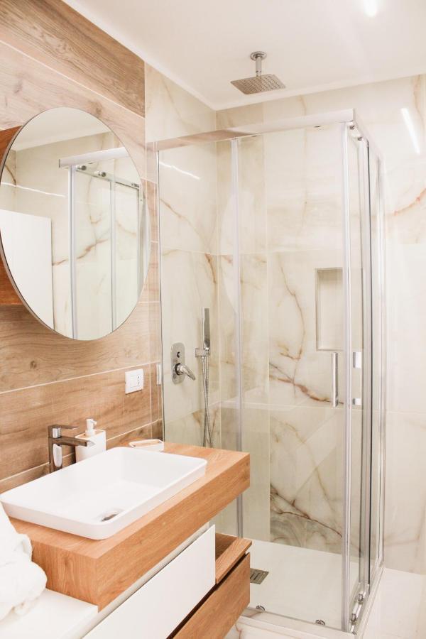 M Luxury Naples